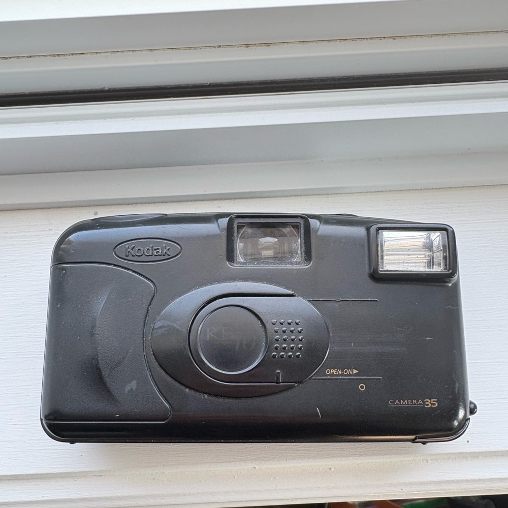 Kodak KB 10 35mm Film Camera